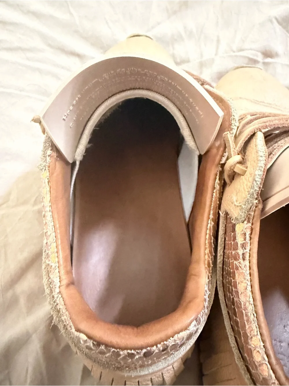 EsseutEsse Nude Leather Fringe Sneaker 8 (38)